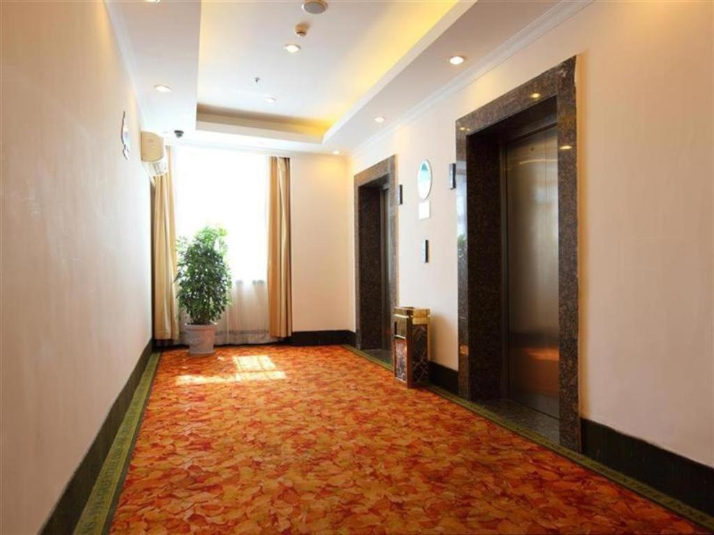 Vx Hotel Shanghai Yixian Road Dabaishu Buitenkant foto