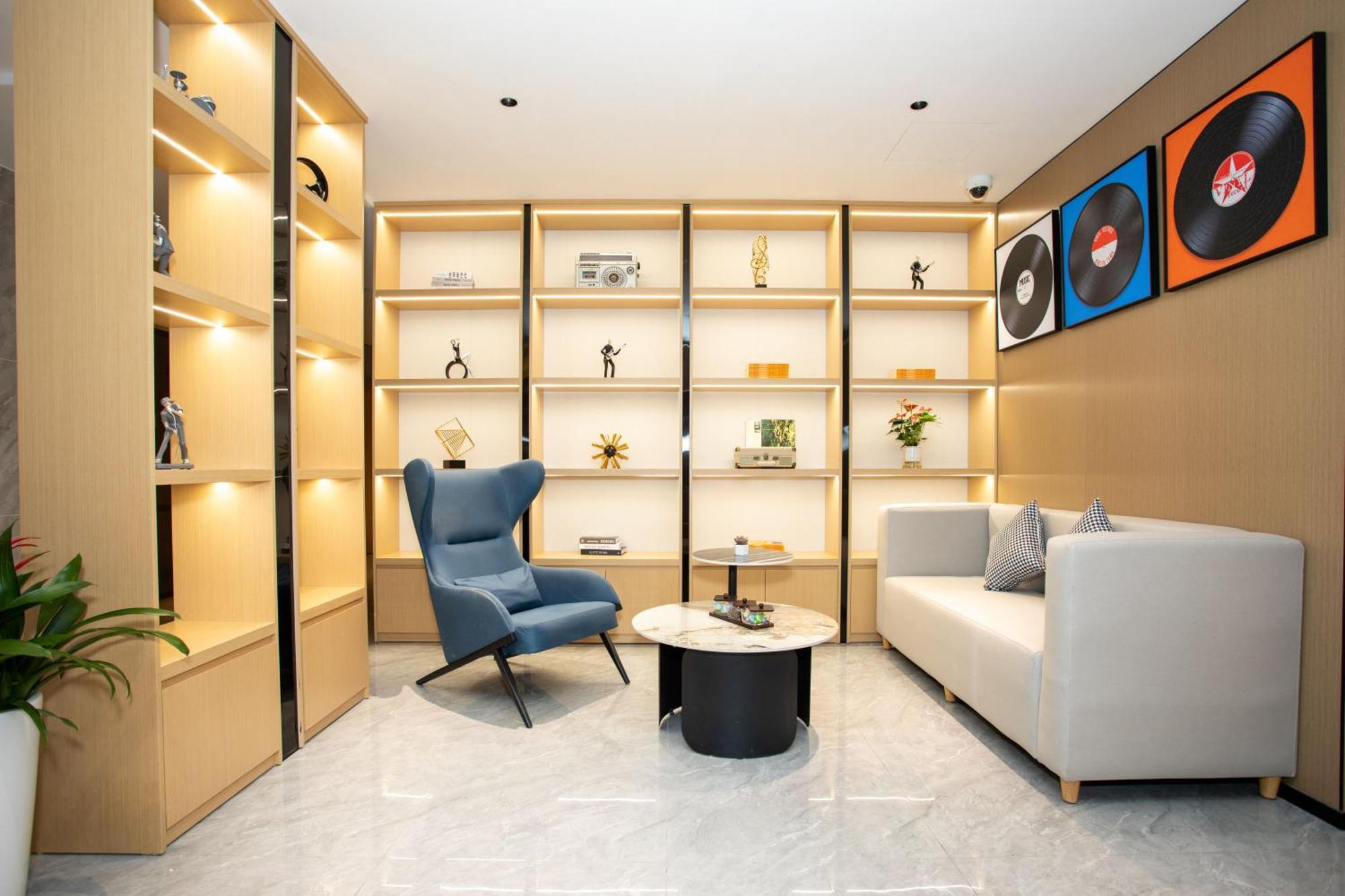 Vx Hotel Shanghai Yixian Road Dabaishu Buitenkant foto